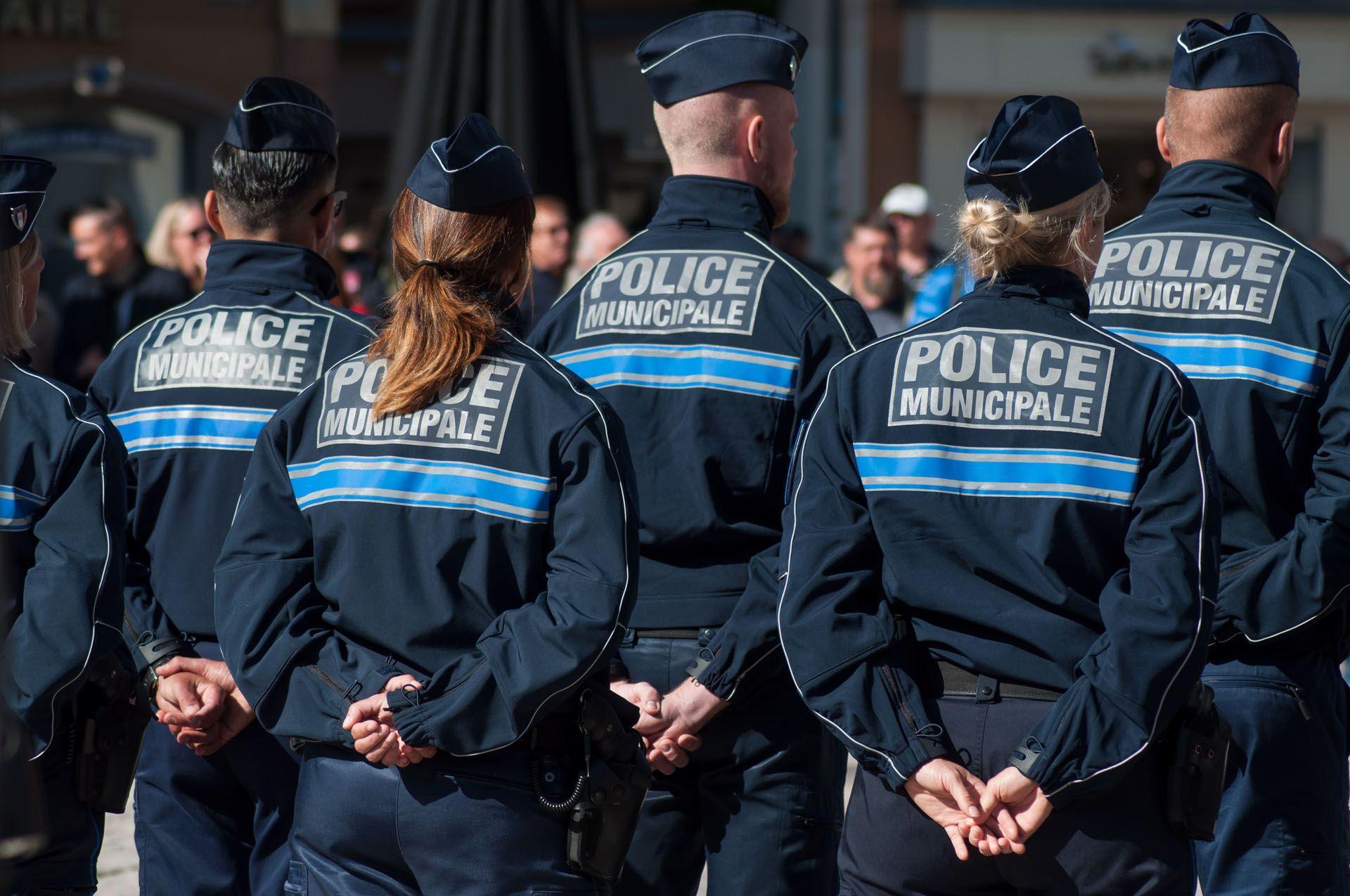 Plusieurs gardiens de police municipaux